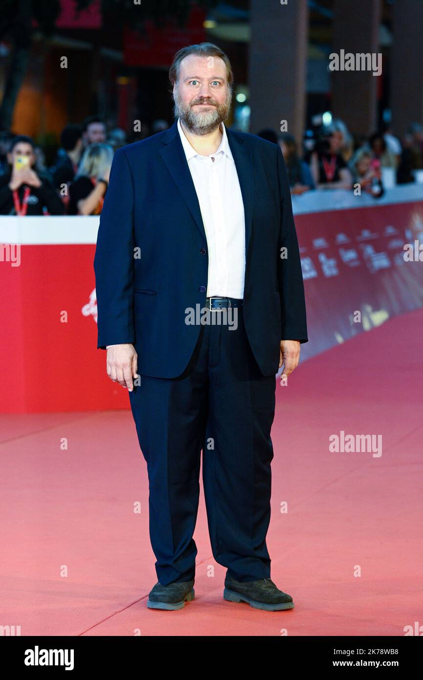 ROME, ITALIE - OCTOBRE 17: Stefano Fresi assiste au tapis rouge de la "guerre - la Guerra Desiderata" lors du Festival du film de Rome 17th à l'Auditorium Parco Della Musica on 17 octobre 2022 à Rome, Italie. Banque D'Images