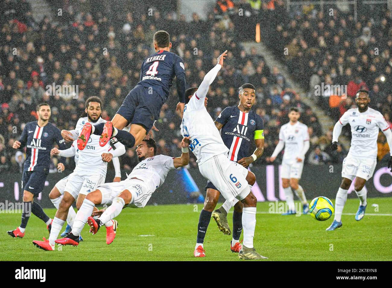 Attelage pendant le match du 24th jour de la ligue 1, entre le PSG et l'OL (Olympique Lyonnais) au Parc des Princes, sur 09 février 2020. Banque D'Images