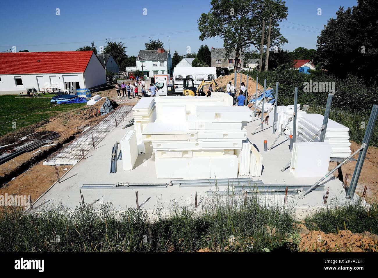 Construction de la première maison en polystyrène. Banque D'Images