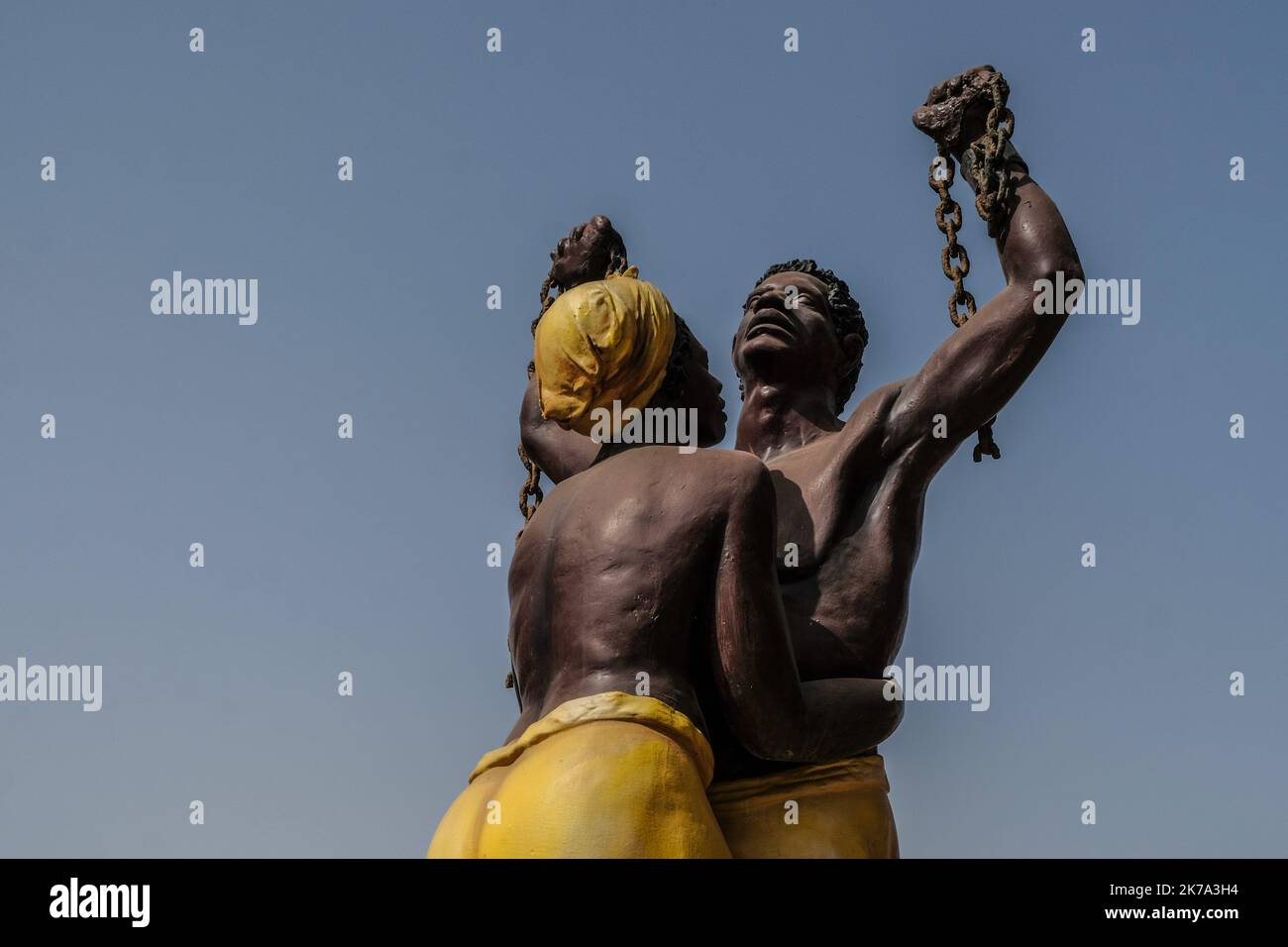 Sénégal / île de Goree / île de Goree - Goree, statue symbolisant la libération de l'esclavage, par Jean et Christian MOISA, 2002. Banque D'Images
