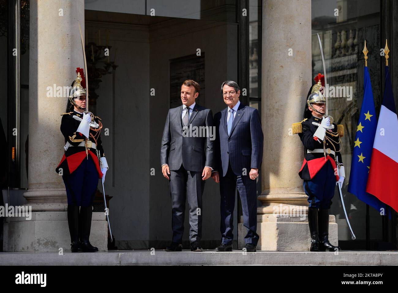 ©Julien Mattia / le Pictorium / MAXPPP - Julien Mattia / le Pictorium - 23/07/2020 - France / Ile-de-France / Paris - le Président Emmanuel Macron recevait au Palais de l'Elysée pour entretien, le Président de la République de Chypre, M. Nicos Anastasiades, le 23 juillet 2020. / 23/07/2020 - France / Ile-de-France (région) / Paris - le Président Emmanuel Macron a reçu au Palais de l'Elysée pour une interview, le Président de la République de Chypre, M. Nicos Anastasiades, sur 23 juillet 2020. Banque D'Images