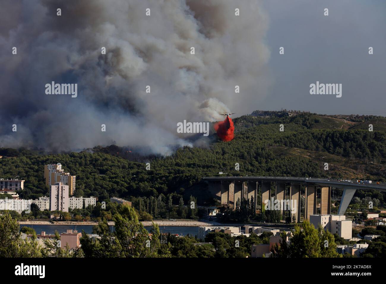 ©PHOTOPQR/LA PROVENCE/Serge Guéroult ; Port de Bouc ; 04/08/2020 ; Incendie de Martigues Sud de la France, août 4th 2020 - feu principal Banque D'Images