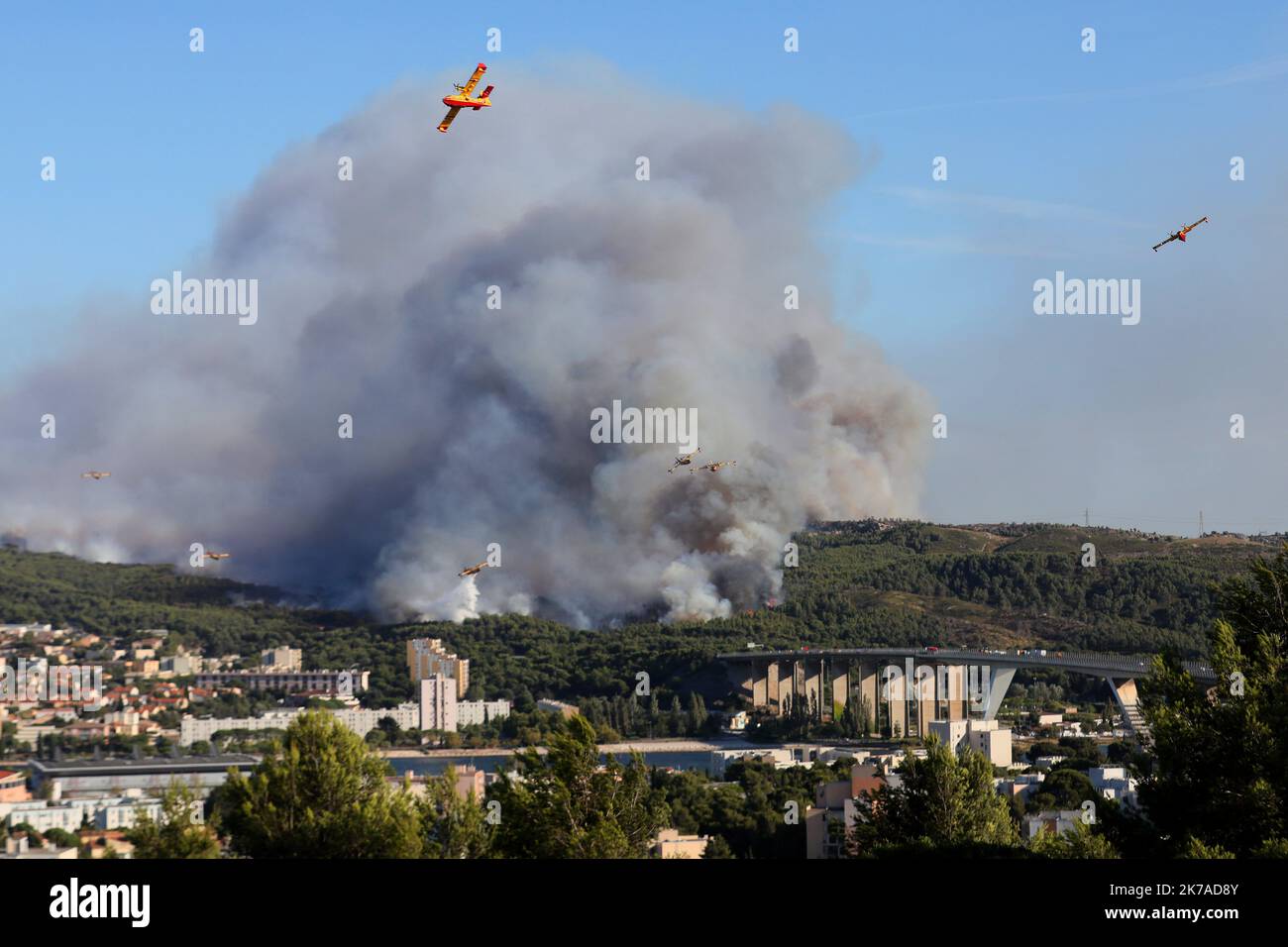 ©PHOTOPQR/LA PROVENCE/Serge Guéroult ; Port de Bouc ; 04/08/2020 ; Incendie de Martigues Sud de la France, août 4th 2020 - feu principal Banque D'Images