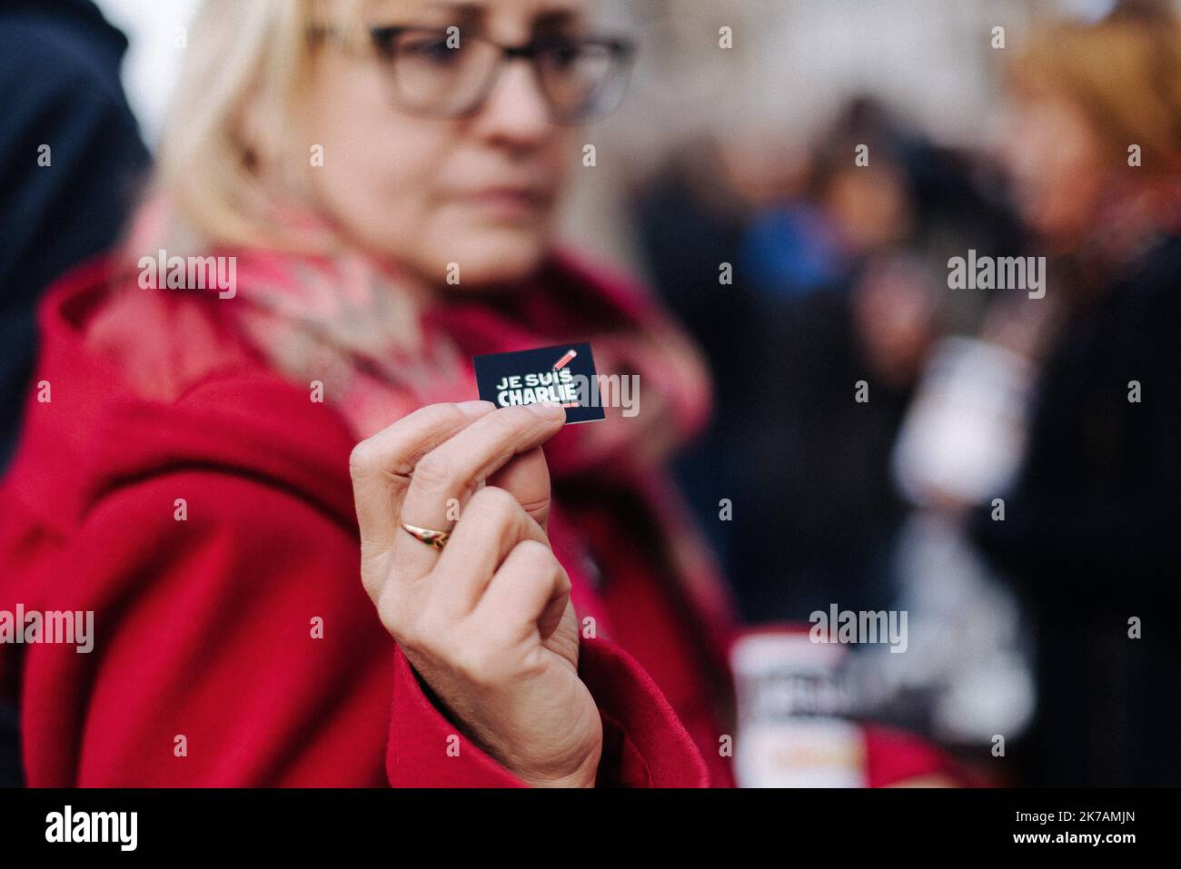 ©Jan Schmidt-Whitley/le Pictorium/MAXPPP - Jan Schmidt-Whitley/le Pictorium - 11/01/2015 - France / Paris - Dimanche 11 janvier 2015, Une faute immense s'est remunie entre la République et la Nation pour monter son attachement aux valeurs publiques suite aux accessoires contre Charlie Hebdo et l'Hyper Cascher de la porte de Vincennes par les frères Kouachi. Ils ont des revenus l'attentat au nom de Al-Qaida dans la péninsule arabe (AQPA). Les vices de la tuerie sont les dessineurs Cabu, Charb, Honoré, Tignous et Wolinski, la psychanalyste Elsa Cayat, l'economiste Bernard Maris, le policier FR Banque D'Images