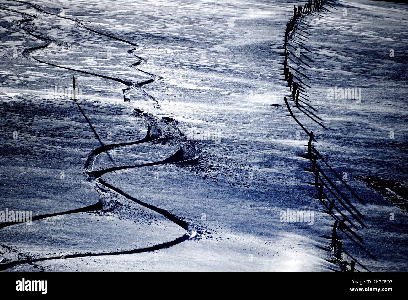 ©PHOTOPQR/LE PROGRES/Richard MOUILLUD - le Bessat 19/01/2021 - le 21/01/2021 neige à la Jasserie dans le parc du Pilat près du Bessat -neige à la Jasserie dans le parc du Pilat près du Bessat la Jasserie du Pilat : Auberge du Pilat la Jasserie du Pilat la Jasserie du Pilat e St une Auberge du Mont Pilat, perchée à 1310 mètres d’altitude au pied du Crêt de la Perdrix, point culminant du Pilat à 1434 mètres d’altitude. Le restaurant est situé entre les communes du Bessat et de la Valla en Gier. - 2021/01/21. Fortes chutes de neige en France. Banque D'Images