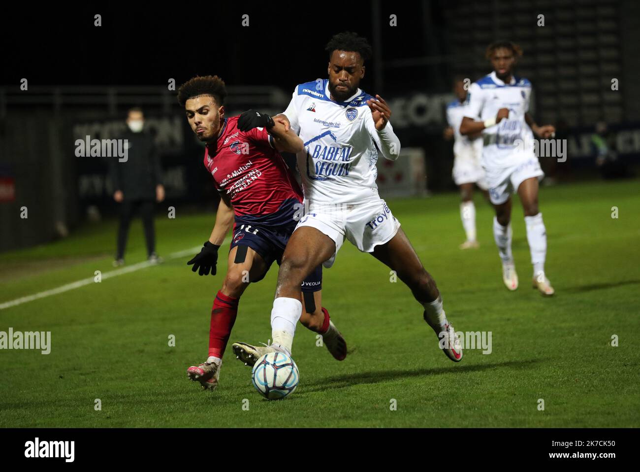 © Thierry LARRET / MAXPPP. Ligue de football 2 BKT. Clermont foot 63 contre ESTAC Troyes. Stade Gabriel Montpied, Clermont-Ferrand (63) le 2 fevrier 2021. Banque D'Images