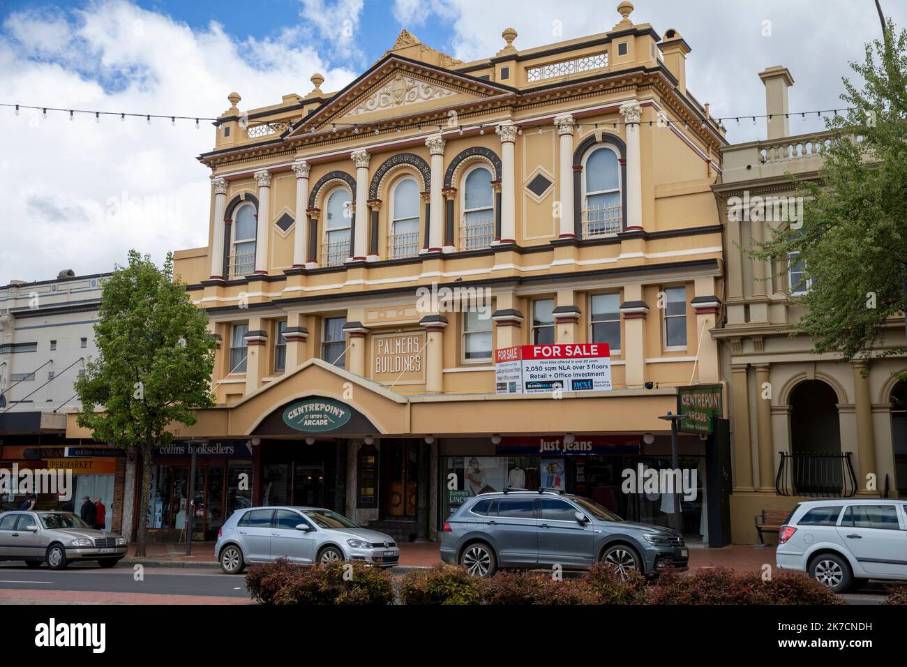 Centre-ville d'Orange, bâtiments historiques de Palmers construits en 1876 sur la rue d'été à Orange, quartier des affaires abritant centre commercial point, région de Nouvelle-Galles du Sud, Australie Banque D'Images