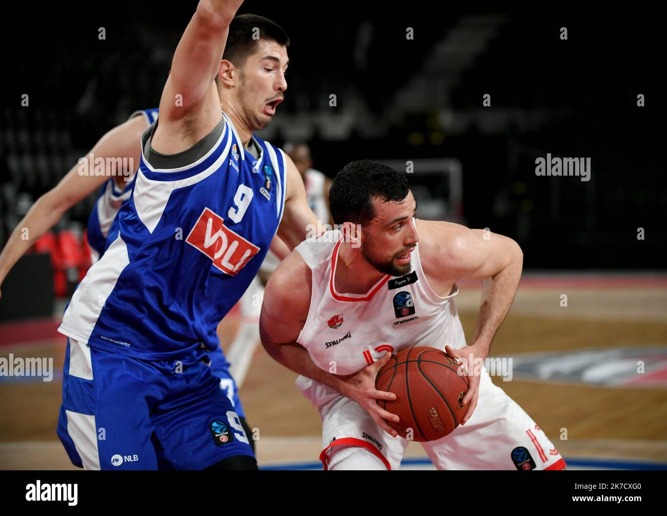 ©PHOTOPQR/LE PROGRES/Catherine AULAZ - Bourg-en-Bresse 03/03/2021 - JL Bourg - 3 mars 20212021 -Eurocoupe Top 16 JL Bourg - Buducnost Podgorica. Match à huis-clos à Ekinox, à Bourg-en-Bresse (Ain). Pierre Pelos (JL Bourg). Banque D'Images