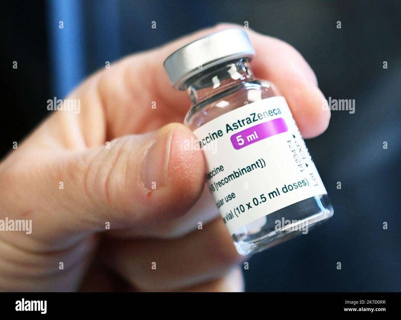 ©Mourad ALLILI/MAXPPP - photo illustration d un vaccin AstraZeneca - 2021/03/14. Vaccin AstraZeneca. Banque D'Images