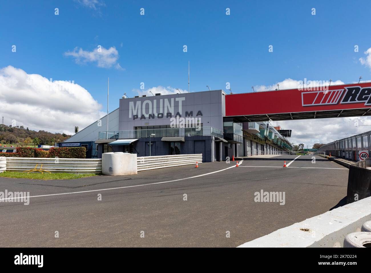 Bathurst Australia circuit de course de voitures de Mount Panorama et également une route publique, Nouvelle-Galles du Sud, Australie Banque D'Images
