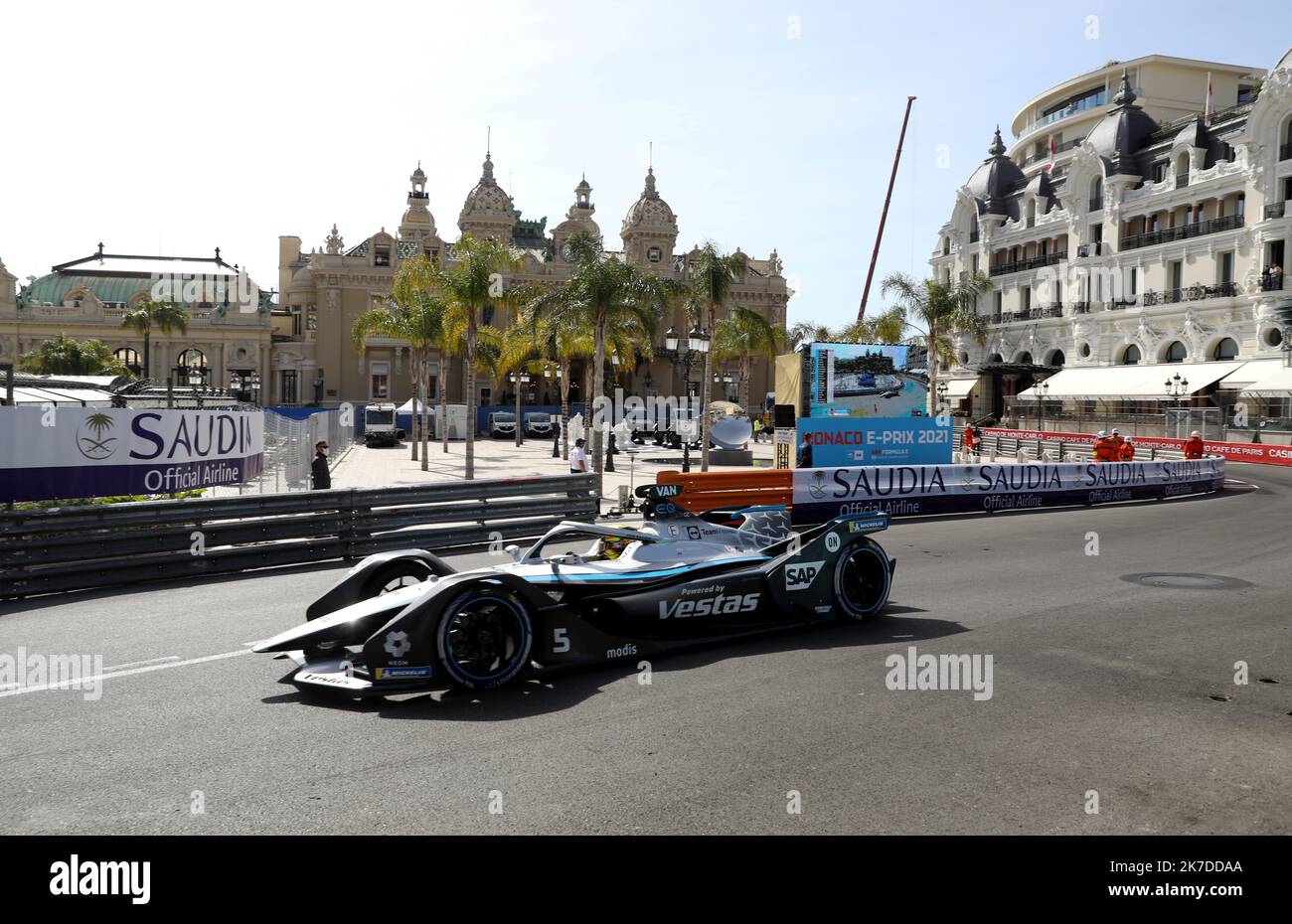 ©PHOTOPQR/NICE MATIN/Jean François Ottonello ; Monaco ; 07/05/2021 ; OTTONELLO JEAN-FRANÇOIS - samedi 8 mai 2021 à Monaco - 4ème Grand Prix de Formule E de Monaco 2021 - 5 – Stoffel Vandoorne (bel) Mercedes Samedi 8 mai 2021 à Monaco - 4th Formule E Grand Prix de Monaco 2021 Banque D'Images