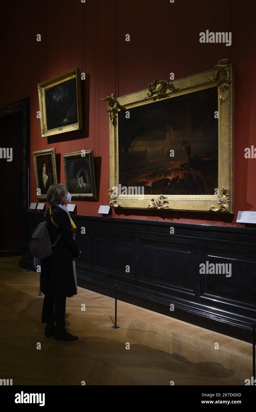 ©Julien Mattia / le Pictorium/MAXPPP - Julien Mattia / le Pictorium - 19/5/2021 - France / Ile-de-France / Paris - 1er jour de retour du musée du Louvre aux visiteurs, suite aux annonces du Gouvernement concertant le définement progressif, a Paris le 19 Mai 2021. / 19/5/2021 - France / Ile-de-France (région) / Paris - 1st jour de réouverture du musée du Louvre aux visiteurs, suite aux annonces du gouvernement concernant le déconditionnement progressif, à Paris sur 19 mai 2021. Banque D'Images