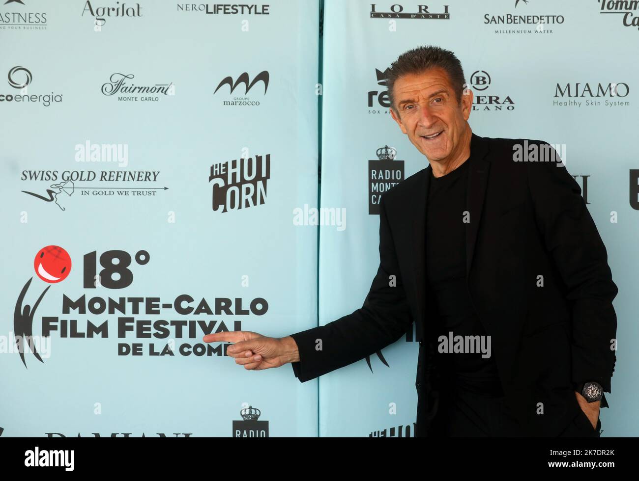 ©PHOTOPQR/NICE MATIN/Jean François Ottonello ; Monaco ; 01/06/2021 ; OTTONELLO JEAN-FRANÇOIS - mardi 1er 2021, hôtel Fairmont à Monaco - Conférence de presse du 18e Festival de la Comédie de Monte-Carlo - Ezio Greggio, président du festival Festival du film Monte-Carlo de la Comédie le 01 juin 2021. Banque D'Images