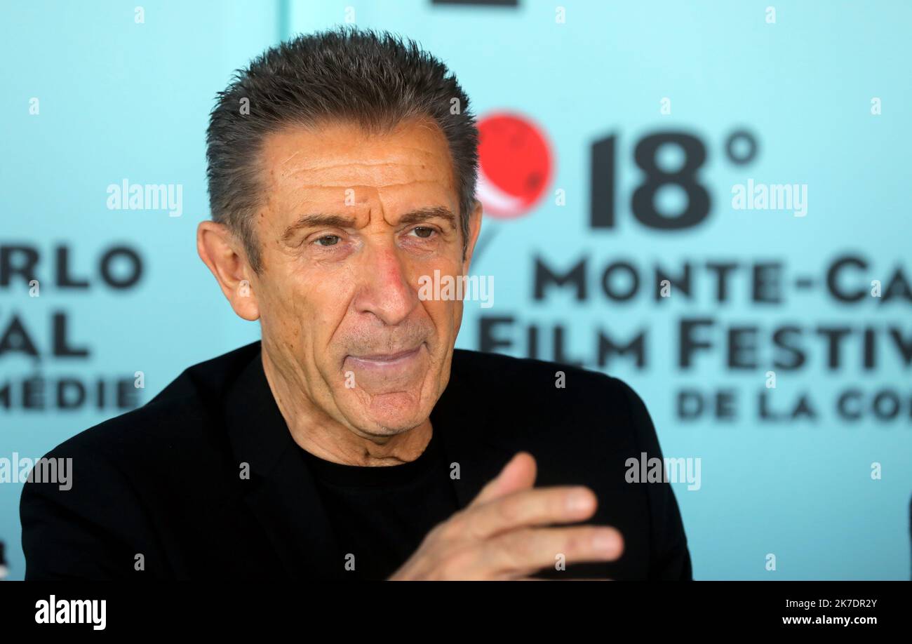 ©PHOTOPQR/NICE MATIN/Jean François Ottonello ; Monaco ; 01/06/2021 ; OTTONELLO JEAN-FRANÇOIS - mardi 1er 2021, hôtel Fairmont à Monaco - Conférence de presse du 18e Festival de la Comédie de Monte-Carlo - Ezio Greggio, président du festival Festival du film Monte-Carlo de la Comédie le 01 juin 2021. Banque D'Images