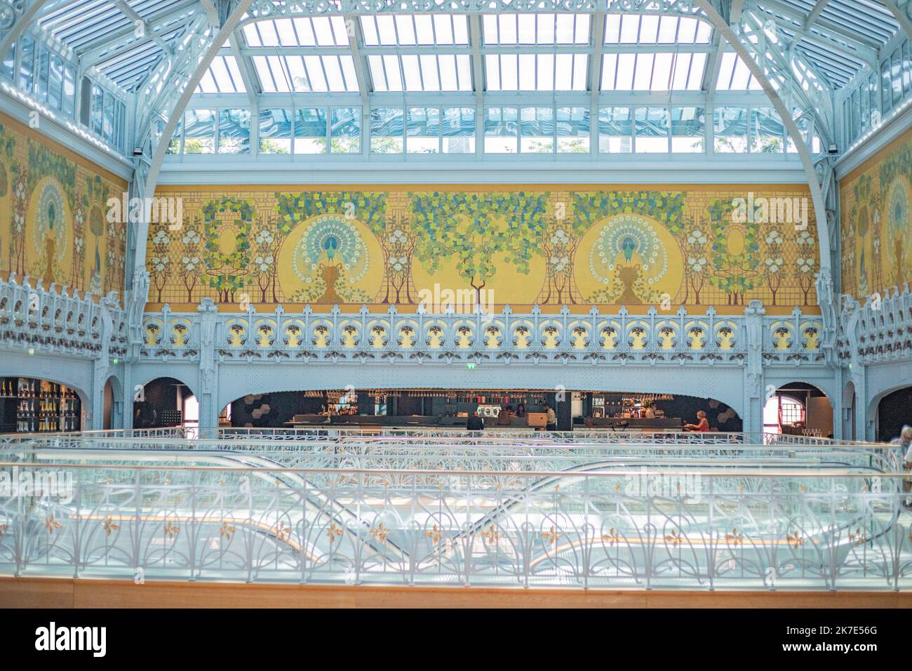 ©PHOTOPQR/LE PARISIEN/Milla Morisson ; Paris 01 ; 15/06/2021 ; Visite de la Samaritaine le 15 juin 2021 Paris 01, une semaine avant la création Fondée en 1870, elle a fermé pour les raisons de sécurité en 2005, elle rouvrira ses portes au public le 19 juin 2021 - réouverture de la Samaritaine. Après seize ans de fermeture et 750 millions d'euros de travail, le grand magasin parisien rouvre ses portes. Banque D'Images