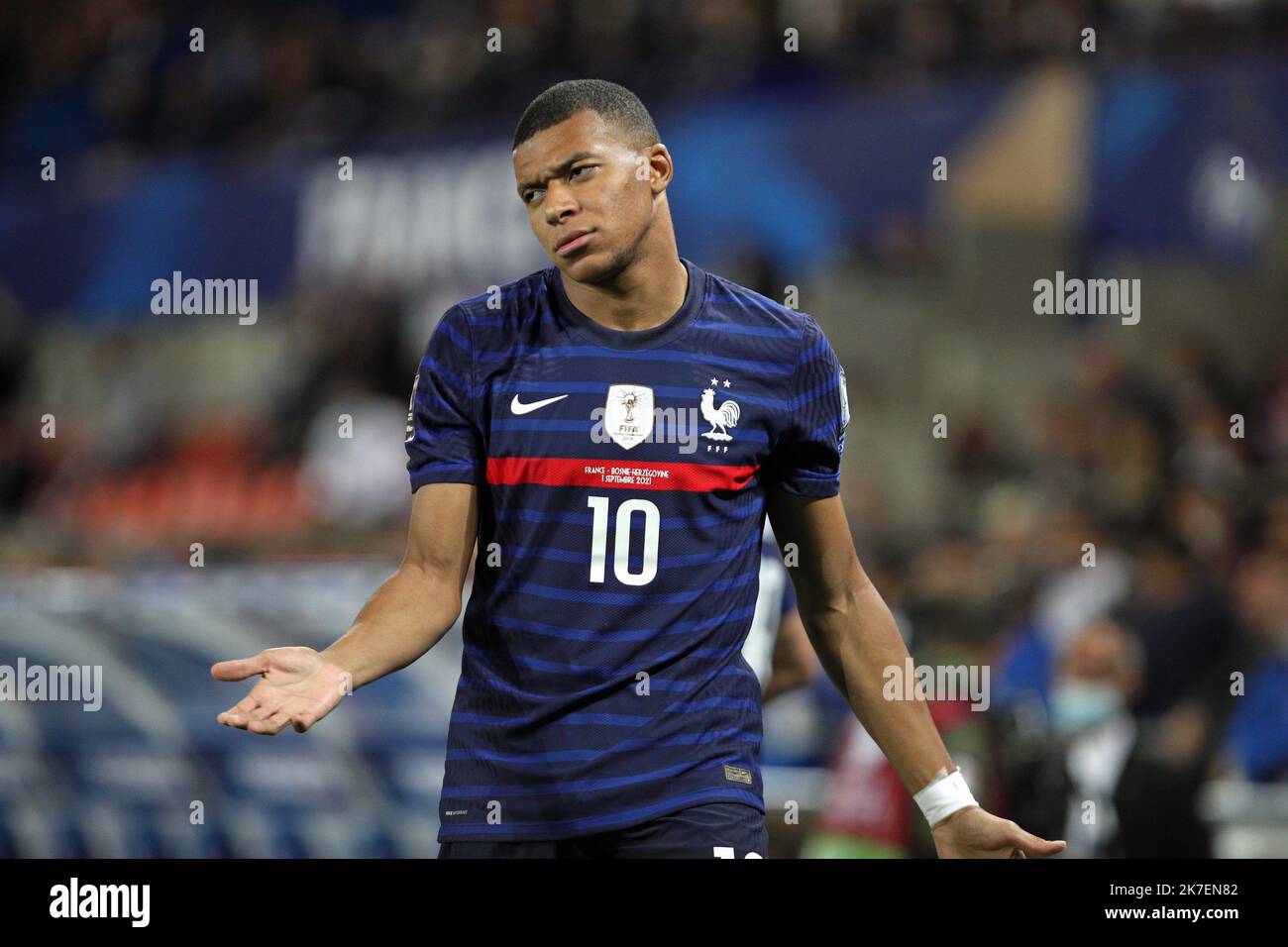 ©PHOTOPQR/l'ALSACE/Jean-Marc LOOS ; Strasbourg ; 01/09/2021 ; Kylian Mbappé lors du match de football entre la France et la Bosnie, à Strasbourg le 1er septembre 2021. Banque D'Images