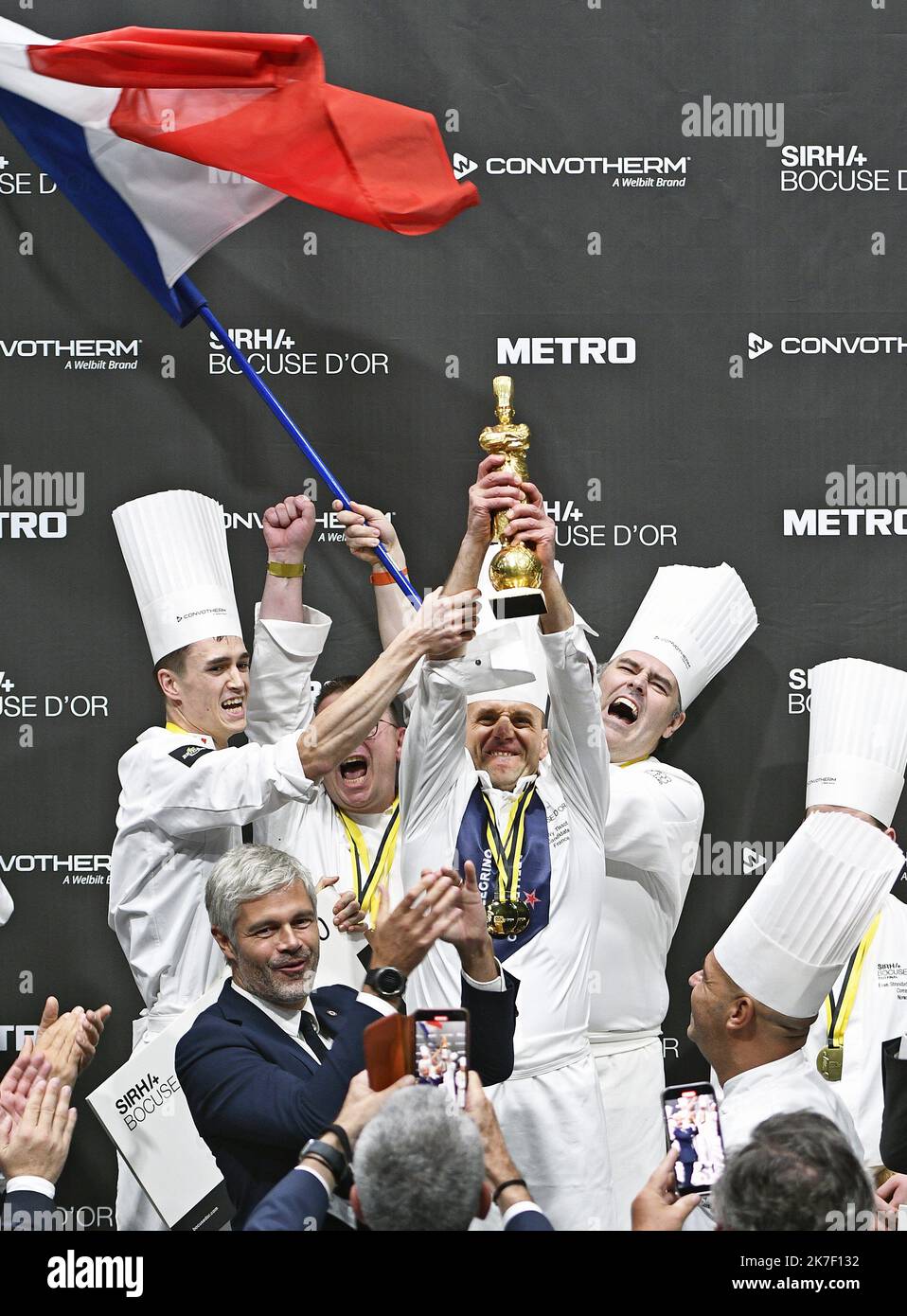 ©PHOTOPQR/LE PROGES/Stéphane GUIOCHON - Chassieu 27/09/2021 - finale du Bocuse d'Or - A Chassieu à Eurexpo la finale des Bocuse d'Or remporté par le Français de Lyon Davy Tissot - France Davy Tissot remporte le concours du chef mondial Bocuse d'Or 2021, Danemark, 27 septembre 2021, Norvège Banque D'Images