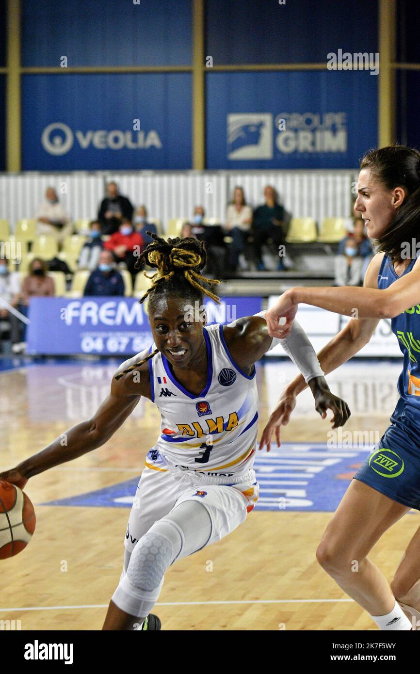 ©PHOTOPQR/LE MIDI LIBRE/JEAN MICHEL MART ; MONTPELLIER ; 06/10/2021 ; PANIER EUROLIGUE MONTPELLIER BLMA / PRAGUE / WALLACE Women's Euro League of basket Montpellier vs Praha le 6th 2021 octobre Banque D'Images