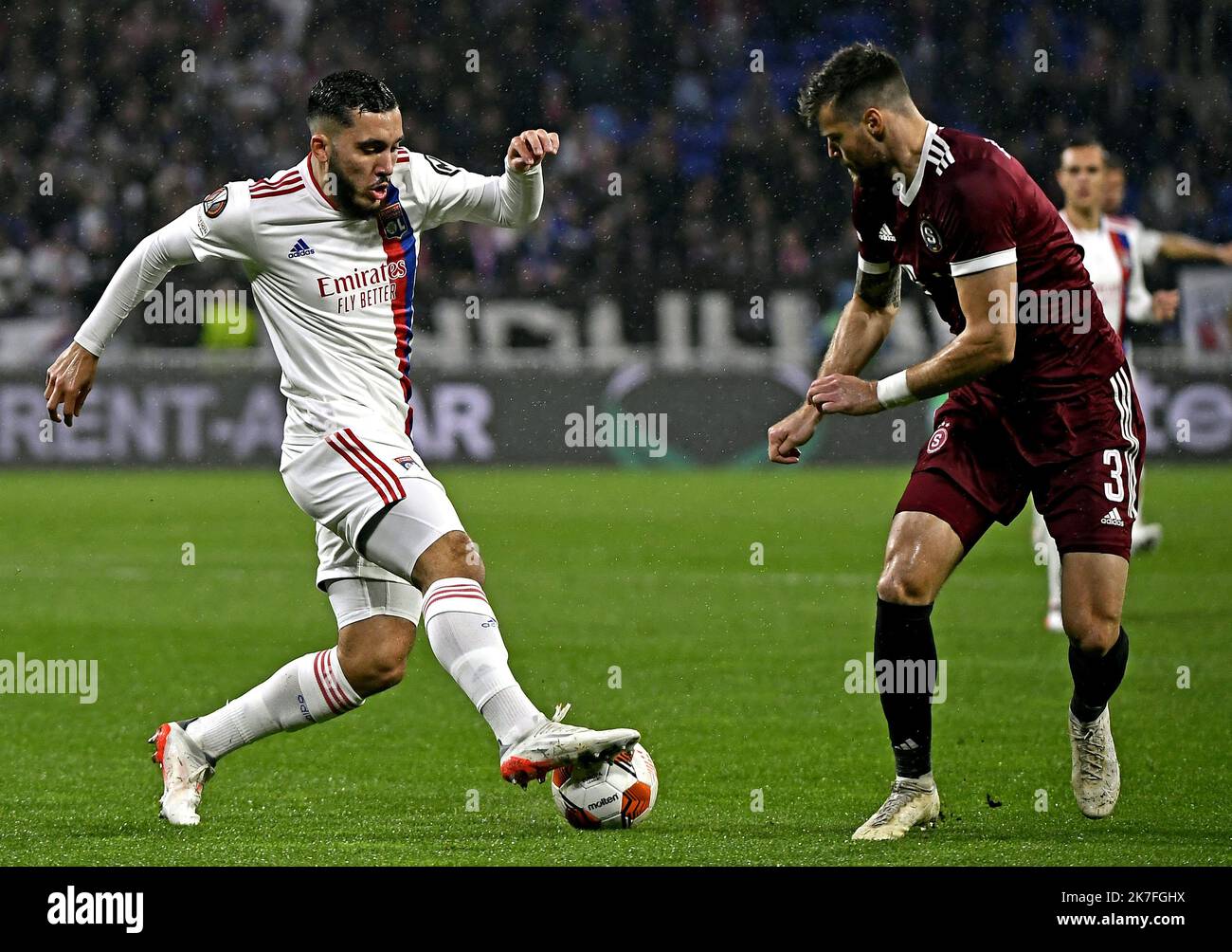 ©PHOTOPQR/LE PROGRES/Stéphane GUIOCHON - Décines-Charpieu 04/11/2021 - Match Europa League OL-Sparta Prague -A Décines au Groupama Stadium match retour de phase de poule de l'Europa League OL - Sparta Prague Rayan Cherki Banque D'Images