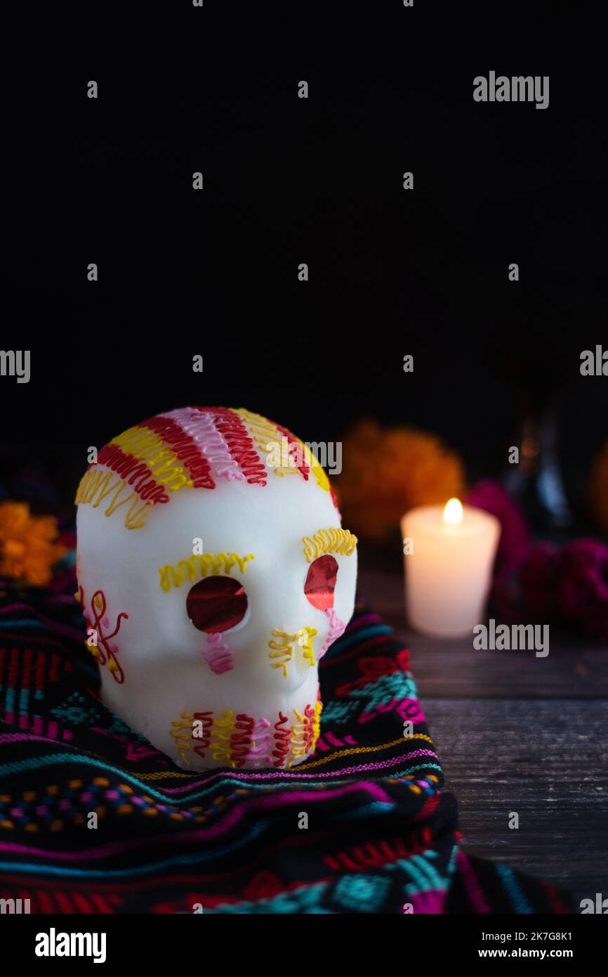 Crâne de sucre mexicain traditionnel pour le jour des morts au Mexique Banque D'Images