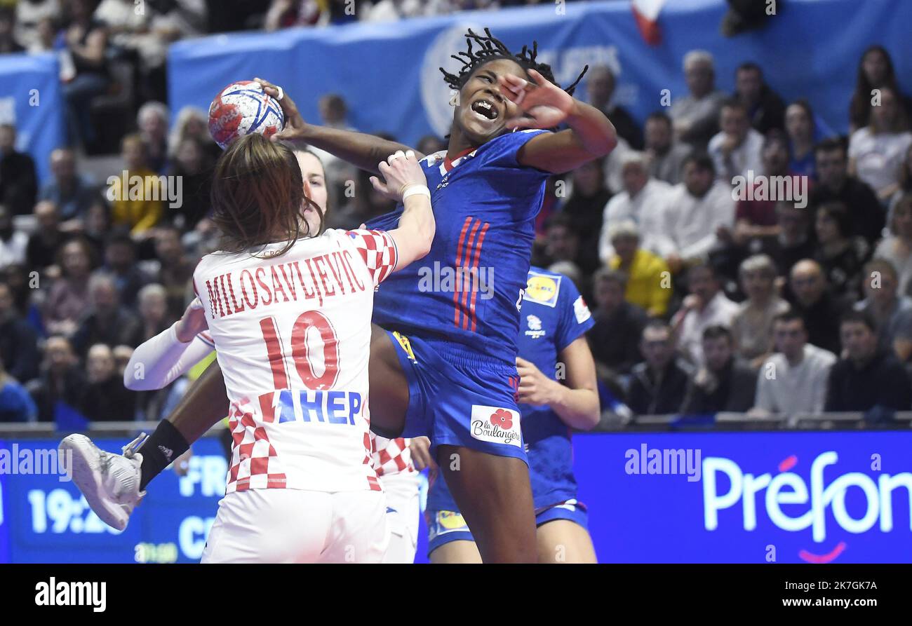 ©PHOTOPQR/LA DEPECHE DU MIDI/MICHEL VIALA ; TOULOUSE ; 06/03/2022 ; DDM-MICHEL VIALA AU PALAIS DES SPORTS DE TOULOUSE LA FRANCE BAT LA CROATE ET SE QUALIFIE POUR L'EURO 2022 DE MAIN BALL QUALIFICATIONS NOCANDY POUR L'EURO 2022 À TOULOUSE LE 6 MARS 2022 Banque D'Images