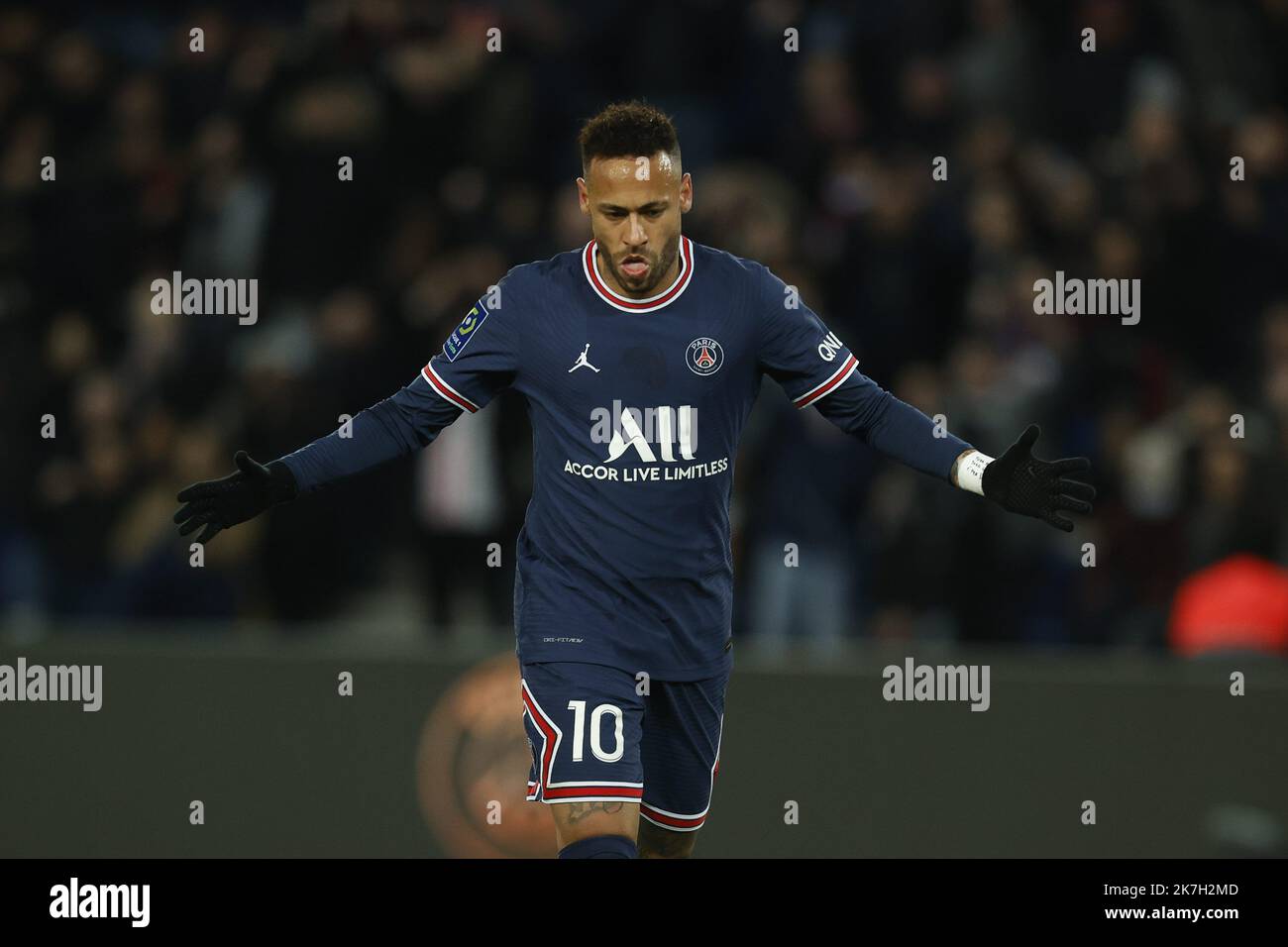 ©Sébastien Muylaert/MAXPPP - Paris 03/04/2022 Neymar Jr de Paris Saint-Germain réagit après avoir marqué lors du match de la Ligue 1 Uber Eats entre Paris Saint-Germain et le FC Lorient au Parc des Princes à Paris, France. 03.04.2022 Banque D'Images
