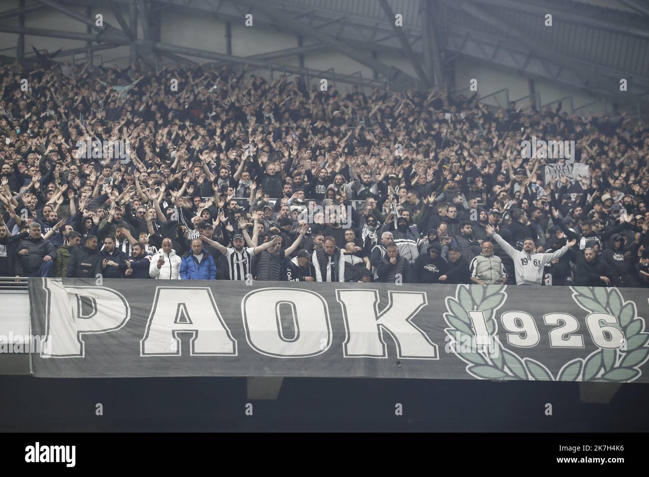 ©PHOTOPQR/LA PROVENCE/SPEICH Frédéric ; Marseille ; 07/04/2022 ; football : Europa Conference League UEFA 1/4 de finale aller match : Olympique de Marseille (OM) - PAOK Salonique (GRECE) au Stade Vélodrome Orange Banque D'Images