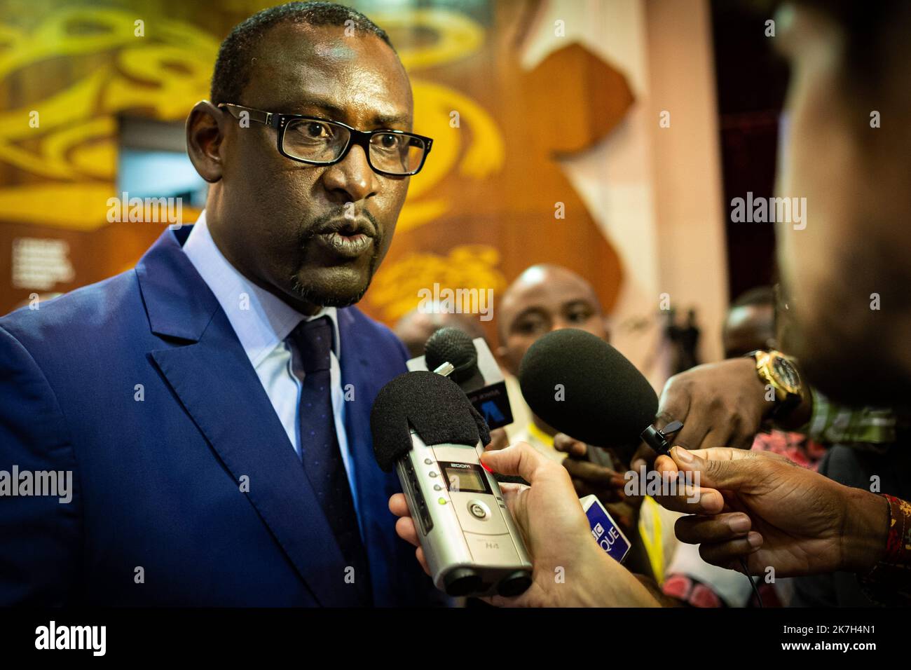 ©Nicolas Remene / le Pictorium/MAXPPP - Bamako 20/06/2015 Nicolas Remene / le Pictorium - 20/6/2015 - Mali / District de Bamako / Bamako - le ministre malien des Affaires etrangeres Abdoulaye Diop donne d'une interview lors de la cérémonie de parachutiement du procès de la signature de l'accord paix et la réconciliation au Mali, le 20 juin 2015 a Bamako. / 20/6/2015 - Mali / District de Bamako / Bamako - le ministre malien des Affaires étrangères Abdoulaye Diop donne une interview lors de la cérémonie pour achever le processus de signature de l'accord pour la paix et la réconciliation au Mali, 20 juin 2015 à Bam Banque D'Images