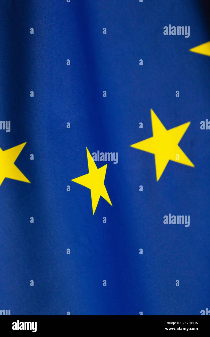 ©Nicolas Landemard / le Pictorium / MAXPPP - Bruxelles 02/05/2022 Nicolas Landemard / le Pictorium - 2/5/2022 - Belgique / Bruxelles / Bruxelles - illustrations de drateaux et symboles europeens / 2/5/2022 - Belgique / Bruxelles / Bruxelles - illustrations de drapeaux et symboles européens Banque D'Images