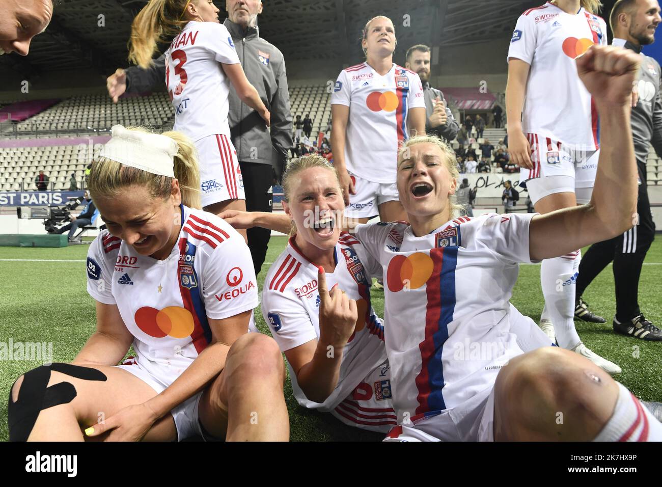 ©Julien Mattia / le Pictorium / MAXPPP - Paris 30/03/2016 Julien Mattia / le Pictorium - 30/3/2016 - France / Ile-de-France / Paris - Amandine Henry. L'Olympique Lyonnais championne féminine déviante de la D1 Arkena, apres sa victoire sur le PSG. / 30/3/2016 - France / Ile-de-France (région) / Paris - Amandine Henry. L'Olympique Lyonnais devient championne de l'Arkena D1, après sa victoire sur PSG.C. Banque D'Images