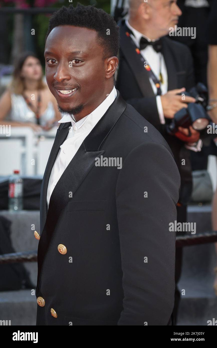 ©PHOTOPQR/LE PARISIEN/Fred Dugit ; Cannes ; 27/05/2022 ; Cuture / Cinéma Palais des festivals à Cannes (06), le 27 mai 2022 Photocall du film un petit frère Ahmed Sylla photo LP / Fred Dugit FESTIVAL INTERNATIONAL DU FILM DE CANNES Banque D'Images