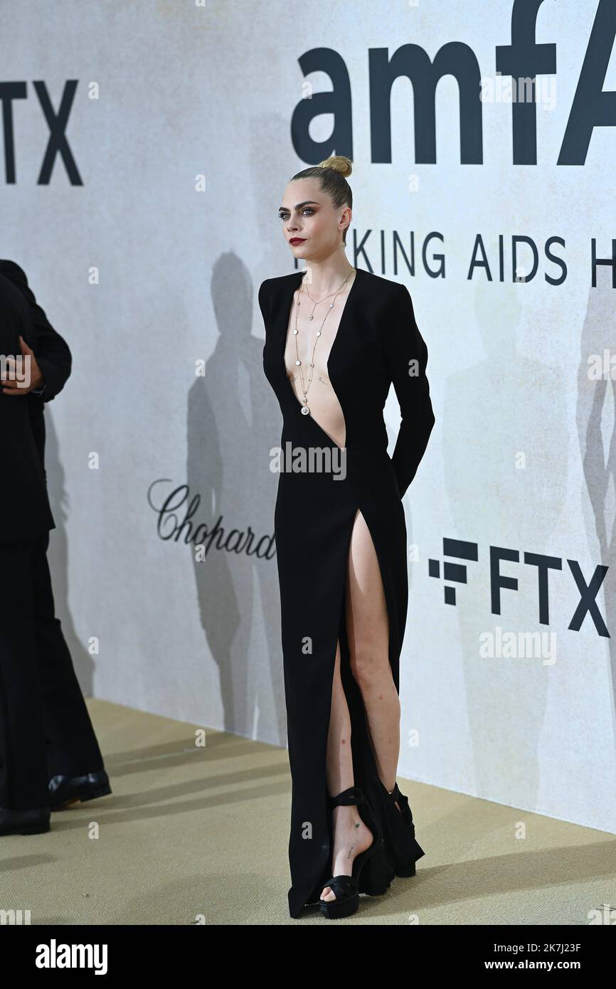 ©franck castel/MAXPPP - 20220005 AmfAR Gala Cannes 2022 présenté par le Festival International du film de la Mer Rouge Cara Delevingne CAP d'ANTIBES, FRANCE - MAI 26 Banque D'Images