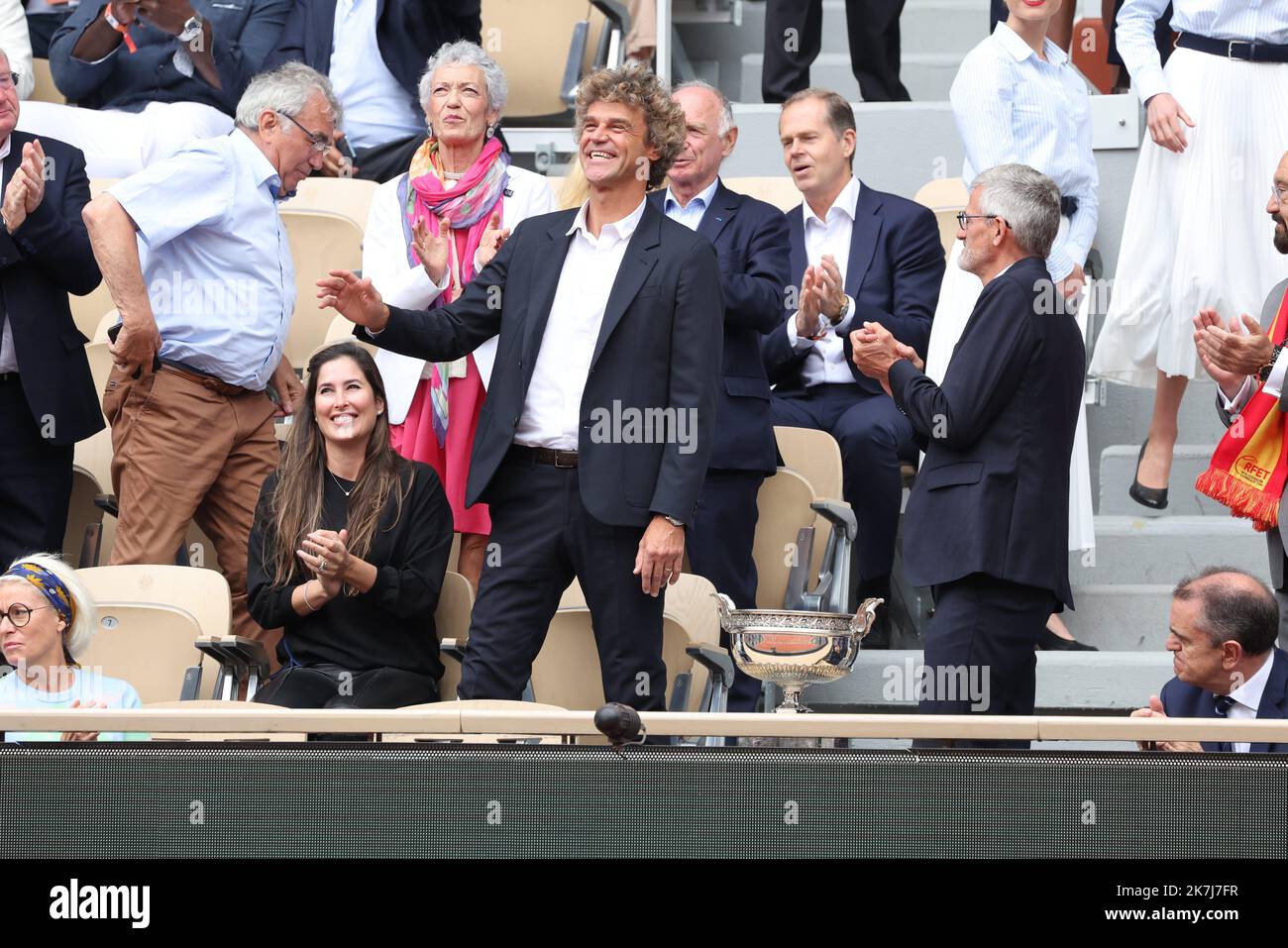 Thierry Larret / Maxppp. Tennis. Roland Garros 2022. Internationaux de France de tennis. Stade Roland Garros, Paris (75). 5 juin 2022. Court Philippe Chatrier : finale hommes : Rafael NADAL (ESP) Casper RUUD (NOR). Gustavo KUERTEN Banque D'Images