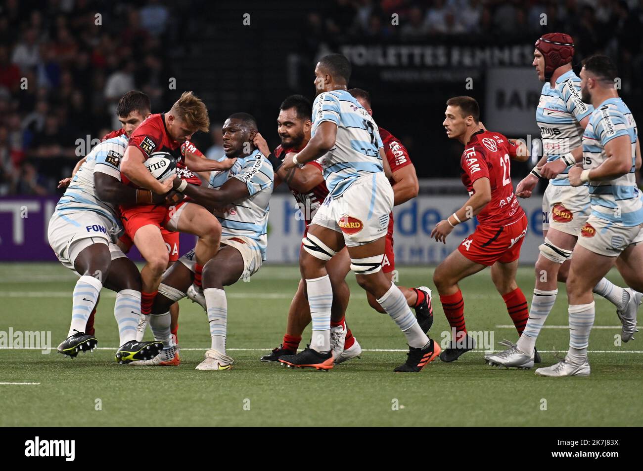 ©Julien Mattia / le Pictorium/MAXPPP - Paris 06/06/2022 Julien Mattia / le Pictorium - 06/06/2022 - France / Ile-de-France / Paris - action du RC Toulon lors du match de Top 14, opposante le Racing 92 et le RC Toulon a l'U-Arena de Nanterre, le 6 juin 2022 / 06/06/2022 - France / Ile-de-France (région) / Paris - action de RC Toulon lors du Top 14 du match entre Racing 92 et RC Toulon à l'U-Arena de Nanterre, sur 6 juin 2022 Banque D'Images