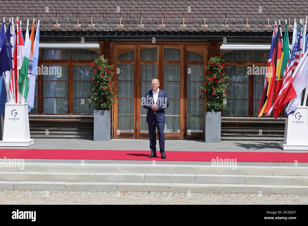 ©Pierre Teyssot/MAXPPP ; Sommet Allemagne G7 2022 . Elmau, Krün, Allemagne sur 27 juin 2022. OLAF Scholz la chancelière allemande accueille G7 dirigeants et participants au programme de sensibilisation pour une photo de famille . Â© Pierre Teyssot / Maxppp Banque D'Images