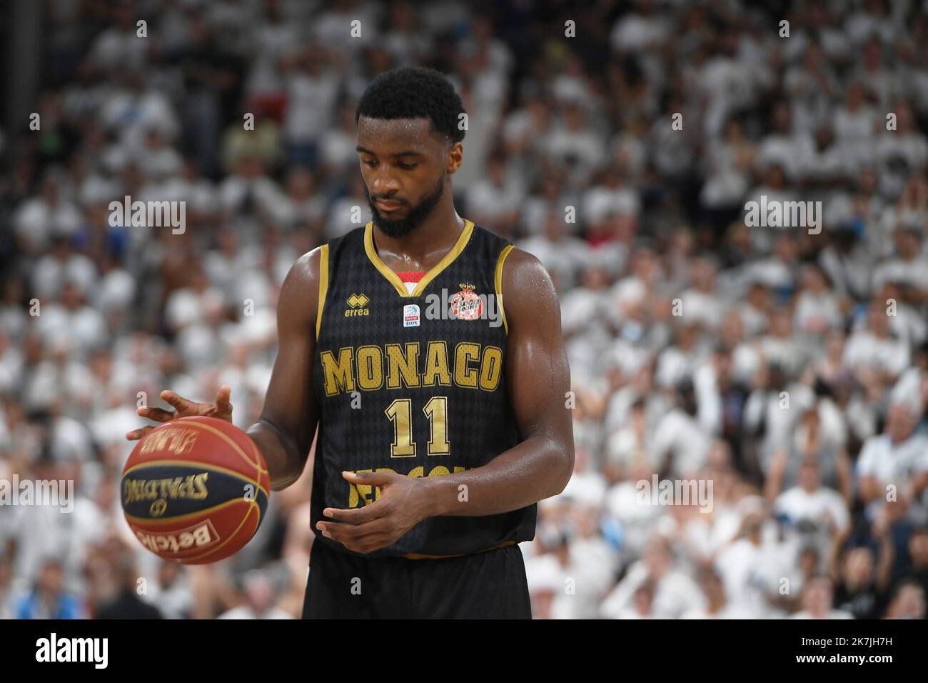 ©Mourad ALLILI/MAXPPP - 25/06/2022 Alpha Diallo de Monaco pendant le championnat français, Betclic Elite Basketball Match, final Match 5, entre LDLC ASVEL et COMME Monaco Panier sur 25 juin 2022 à Astroballe à Villeurbanne, France Banque D'Images