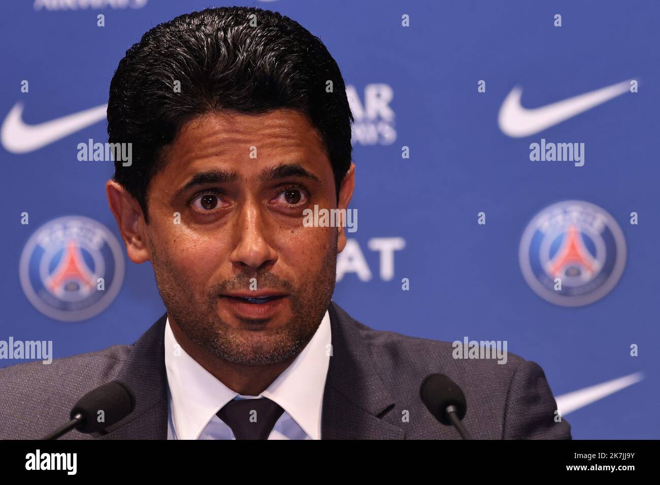 ©PHOTOPQR/LE PARISIEN/Fred Dugit ; Paris ; 05/07/2022 ; Parc des Sports des Princes (Paris XVIe), le 05 juillet 2022 Conférence de presse et intronisation du nouvel entrainer du Paris Saint Germain ChristopheGaltier Nasser al-Kheleïfi Président du PSG photo LP / Fred Dugit - Paris, France juillet 5th 2022 Conférence de presse pour le nouvel entraîneur du club français de football de première ligue PSG Banque D'Images