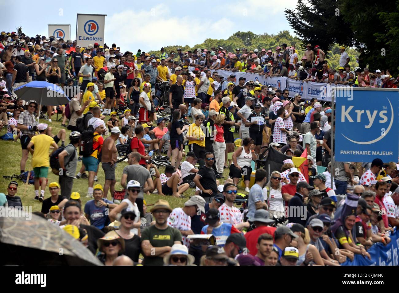 ©PHOTOPQR/L'EST REPUBLICAIN/ALEXANDRE MARCHI ; PLANCHER LES MINES ; 08/07/2022 ; SPORT - CYCLISME - TOUR DE FRANCE 2022 - 109 EME EDITION - TDF - 7 EME ETAPE - TOMBLAINE - LA SUPER PLANCHE DES BELLES FILLES - ARRIVEE. Plancher les Mines 8 juillet 2022. La faute est au rendez-vous. PHOTO Alexandre MARCHI. L'édition 109th de la course cycliste Tour de France a lieu du 01 au 24 juillet 2022 Banque D'Images