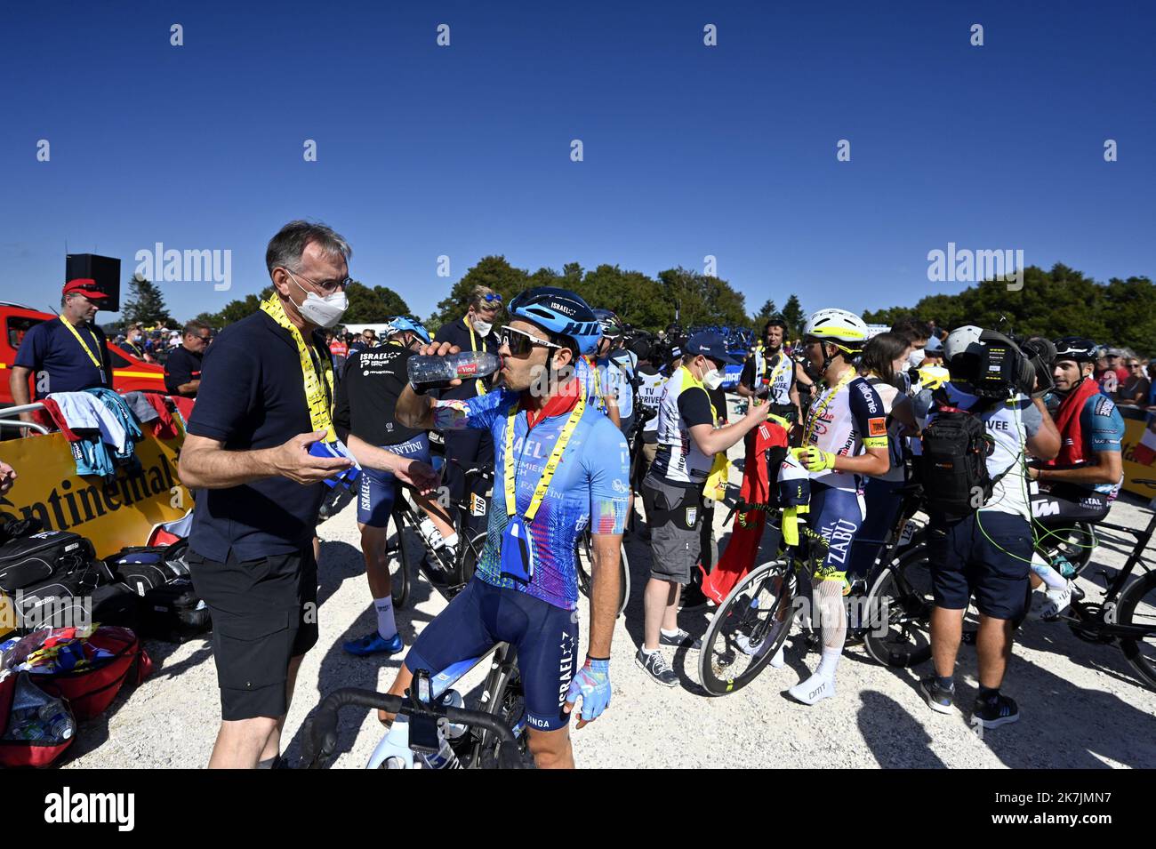 ©PHOTOPQR/L'EST REPUBLICAIN/ALEXANDRE MARCHI ; PLANCHER LES MINES ; 08/07/2022 ; SPORT - CYCLISME - TOUR DE FRANCE 2022 - 109 EME EDITION - TDF - 7 EME ETAPE - TOMBLAINE - LA SUPER PLANCHE DES BELLES FILLES - ARRIVEE. Plancher les Mines 8 juillet 2022. Les couleurs au somment de la Super Planche des belles filles. PHOTO Alexandre MARCHI. L'édition 109th de la course cycliste Tour de France a lieu du 01 au 24 juillet 2022 Banque D'Images