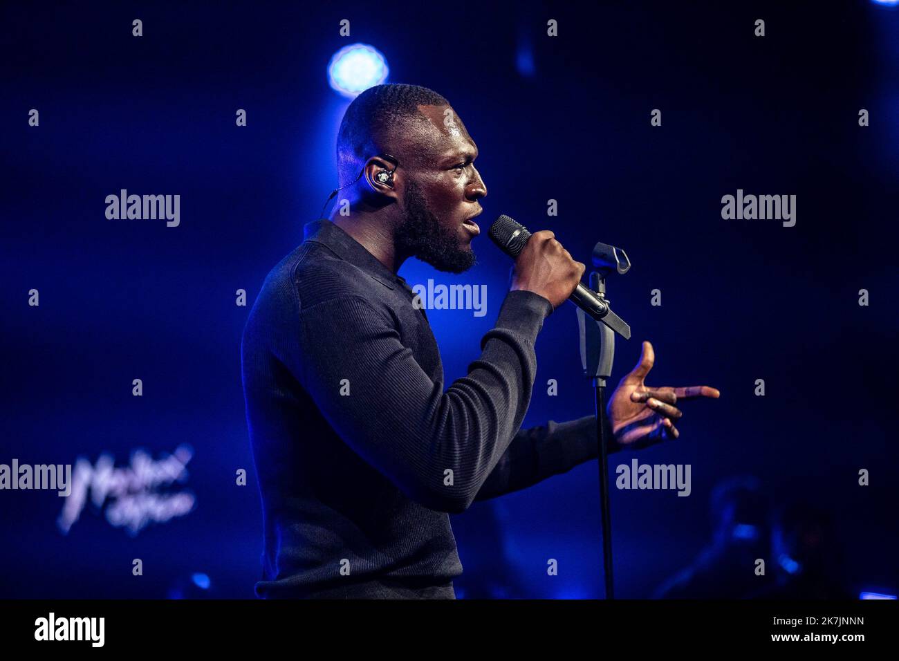 ©Simon Becker / le Pictorium/MAXPPP - Montreux 11/07/2022 Simon Becker / le Pictorium - 11/7/2022 - Suisse / Lac Léman / Montreux - l'artiste hip-hop britannica Stormzy en concert au Montreux Jazz Festival le 11 juillet 2022. / 11/7/2022 - Suisse / Lac Léman / Montreux - le 11 juillet 2022, Stormzy, artiste britannique du hip-hop, se produit en direct au Montreux Jazz Festival Banque D'Images