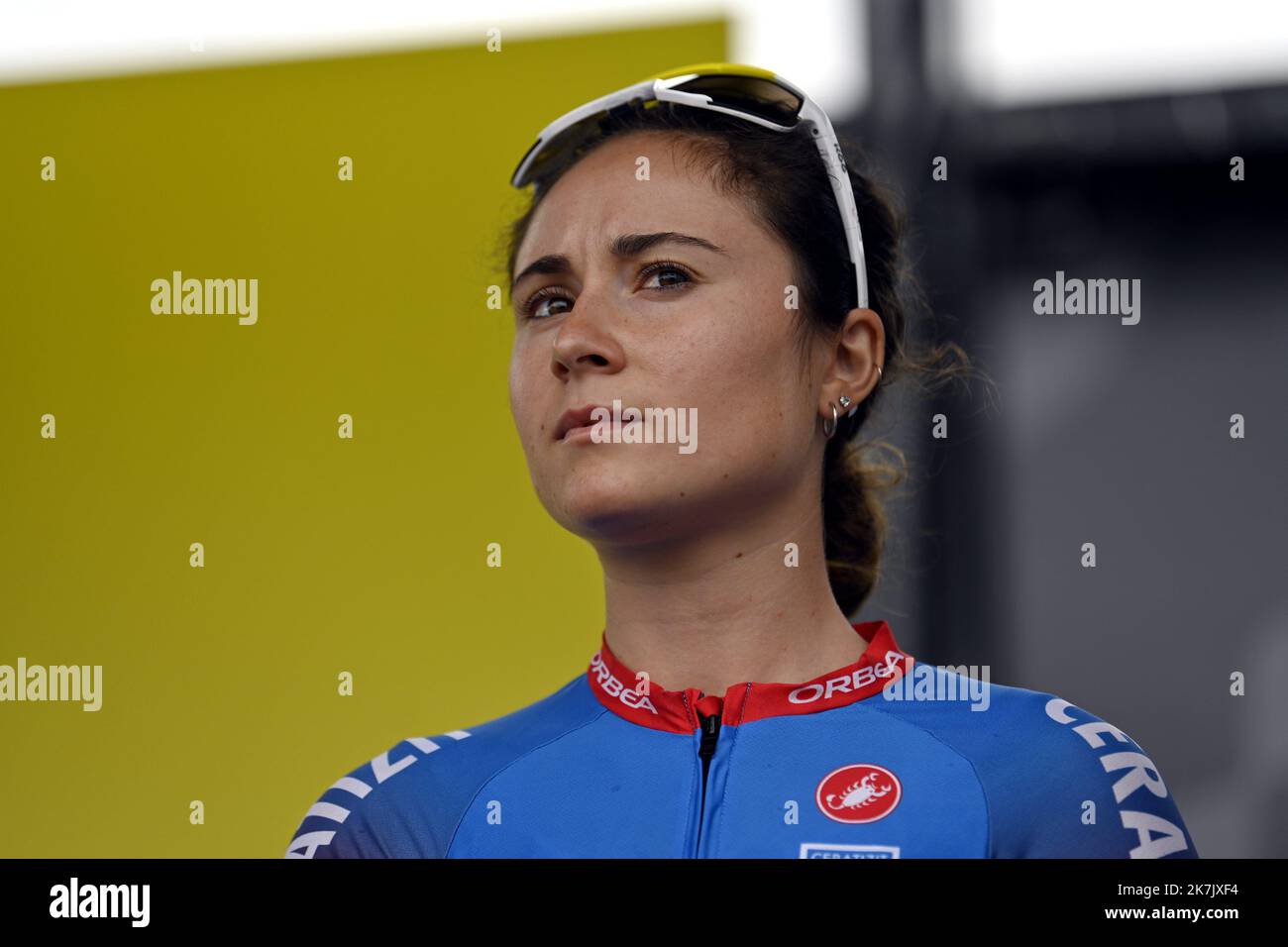 ©PHOTOPQR/L'EST REPUBLICAIN/ALEXANDRE MARCHI ; REIMS ; 26/07/2022 ; SPORT - CYCLISME - TOUR DE FRANCE FEMMES AVEC Z.... - 1 EDITION ERE - TDF FÉMINISN 2022 - ETAPE 3 - REIMS - EPERNAY - DÉPART. Reims 26 juillet 2022. La française Laura ASENCIO (CERATIZIT - équipe cycliste de Wnt). PHOTO Alexandre MARCHI. Banque D'Images