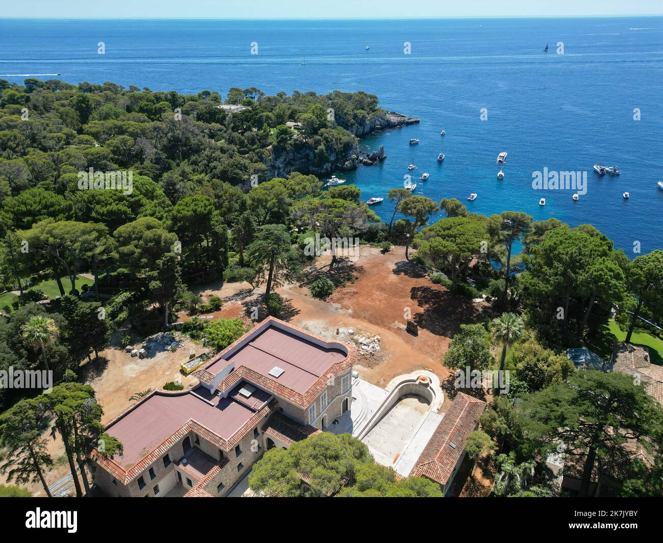 ©PHOTOPQR/NICE MATIN/SÉBASTIEN BOTELLA ; Antibes ; 01/08/2022 ; vue eyrienne de la Villa Hier au Cap d'Antibes, villa de l'oligarque russe Suleyman Kerimov. - Antibes, août 1st 2022 Immobilier du Cap d'Antibes, avec des propriétés russes Banque D'Images