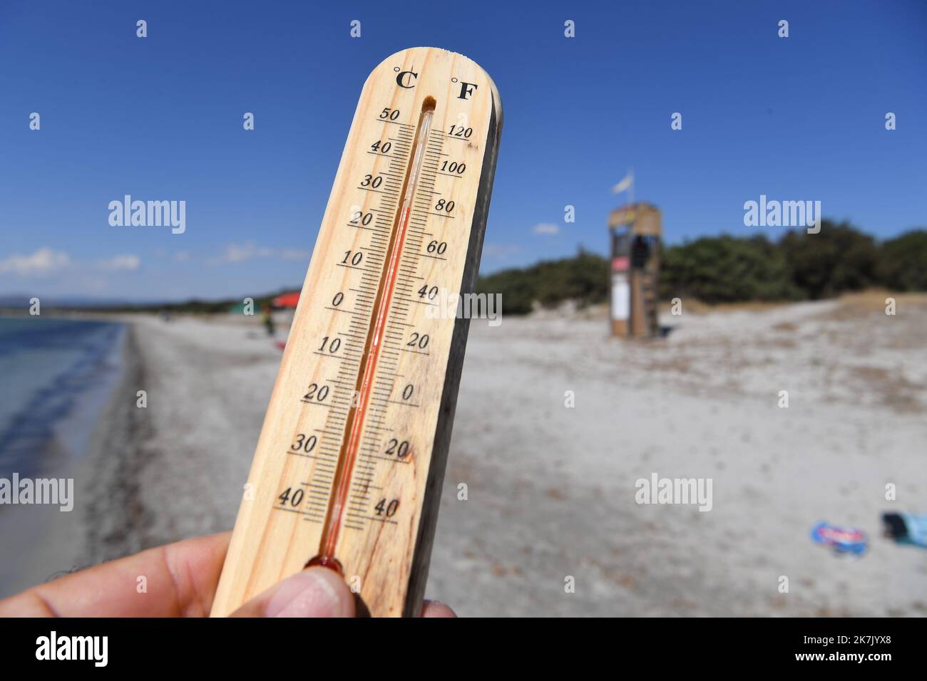 ©Mourad ALLILI/MAXPPP - 04/08/2022 photo illustration canicule mer méditerranée - vague de chaleur, mer Méditerranée, Banque D'Images