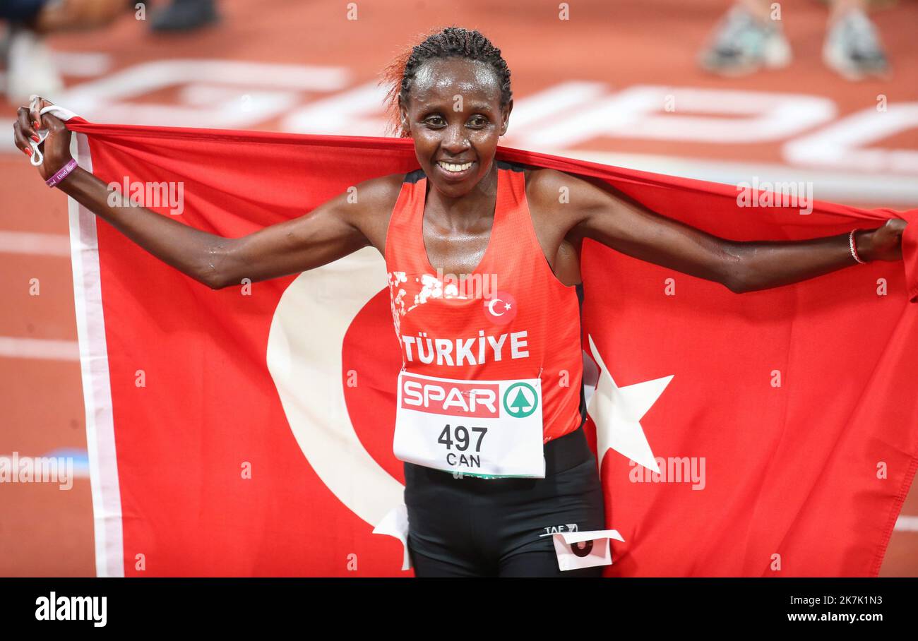 ©Laurent Lairys/MAXPPP - Yasemin CAN de Turquie finale 10 000m féminine lors des Championnats européens d'athlétisme 2022 sur 15 août 2022 à Munich, Allemagne - photo Laurent Lairys / MAXPPP Banque D'Images