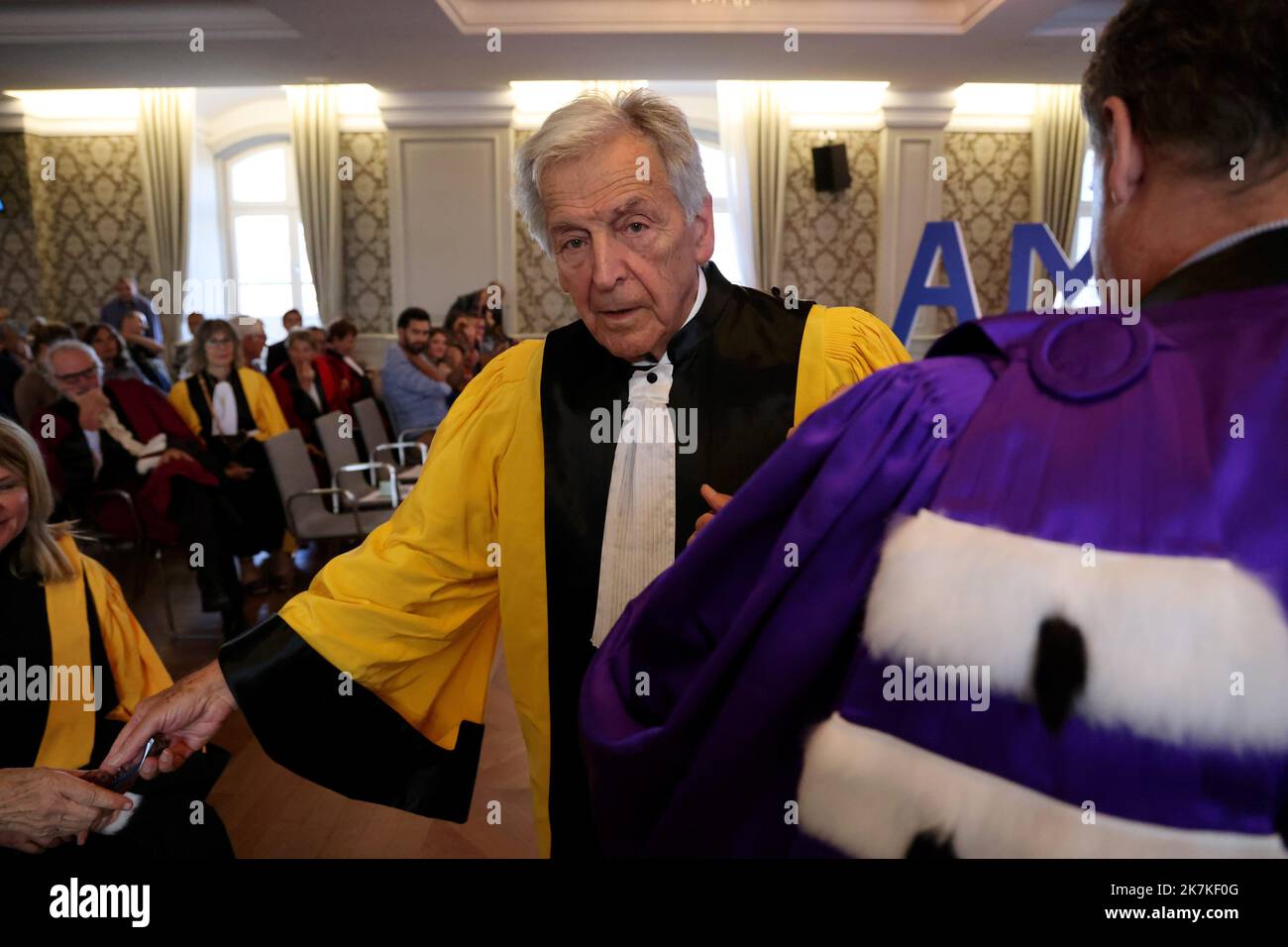 ©PHOTOPQR/LA PROVENCE/VALLAURI Nicolas ; Marseille ; 26/09/2022 ; Palais du Pharo à Marseille le cinéma franco-grec Costa-Gavras a revu le titre de Docteur Honoris causa d'Aix Marseille Université ( AMU ) - Marseille, France, sept 26th 2022 Directeur Costa Gavras obtient le diplôme Honoris causa de l'université d'Aix-Marseille Banque D'Images