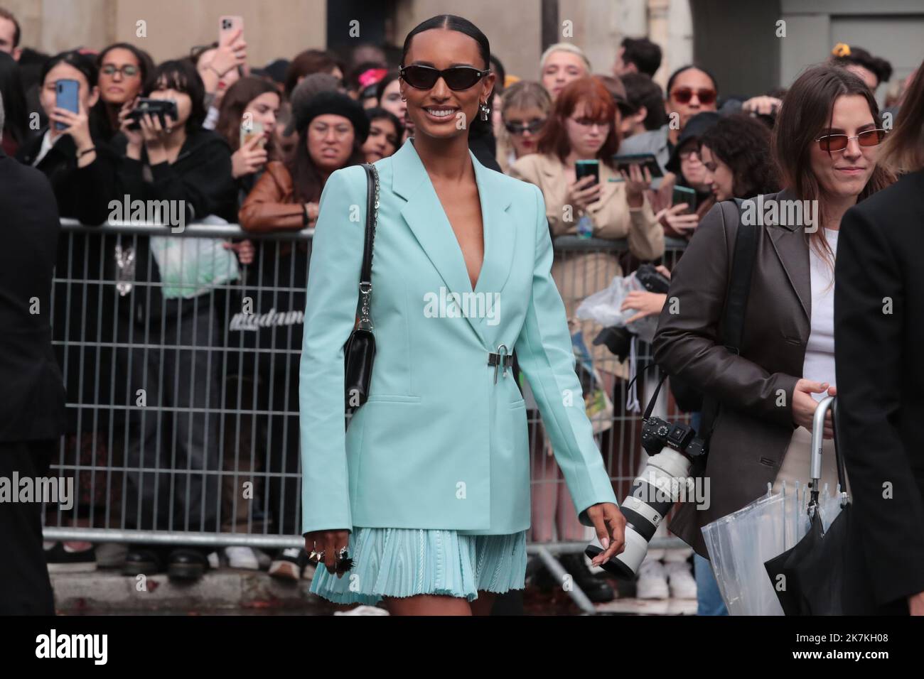 ©Pierre Teyssot/MAXPPP ; 2022 Paris Fashion week S/S 23 invités au Givenchy Fashion Show. Paris, France sur 2 octobre 2022. VIP, modèles et invités arrivée, Jasmine Tookes © Pierre Teyssot / Maxppp Banque D'Images