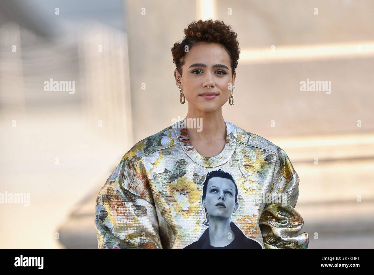 ©Agence Franck Castel/MAXPPP - 04/10/2022 Nathalie Emmanuel, Louis Vuitton hors arrivées Paris Fashion week vêtements pour femmes Printemps été 2023 Banque D'Images