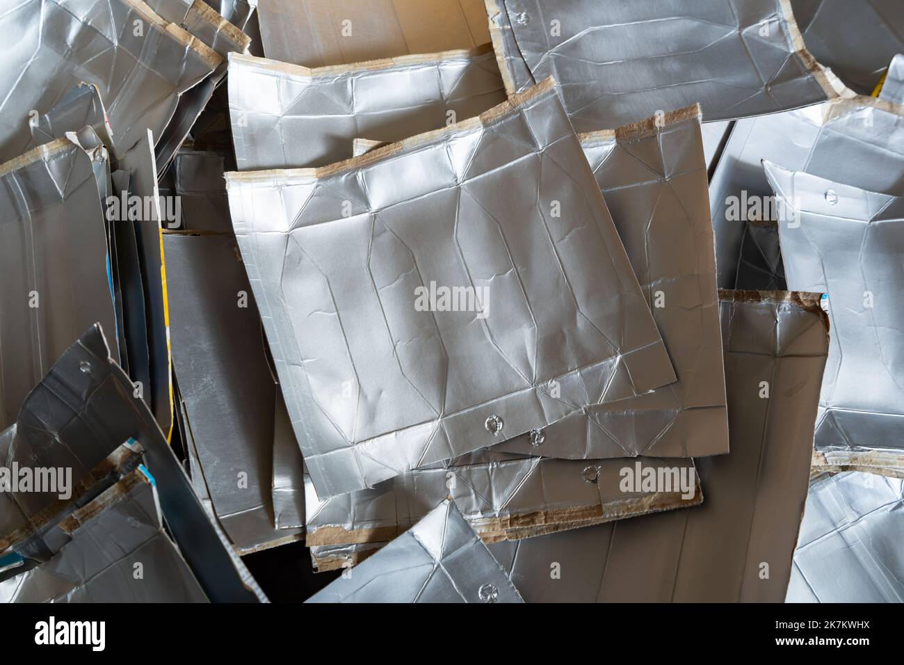 Emballages de cartons de lait collectés pour recyclage Banque D'Images