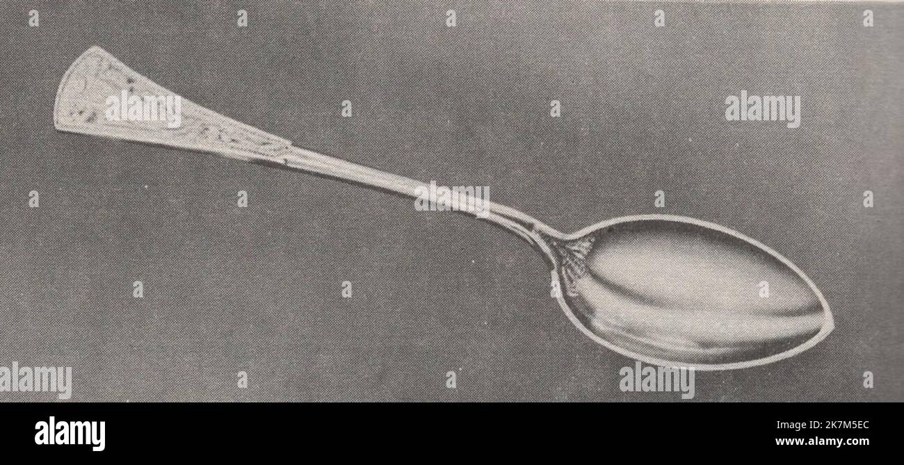 Engraved spoon Banque de photographies et d'images à haute résolution -  Alamy