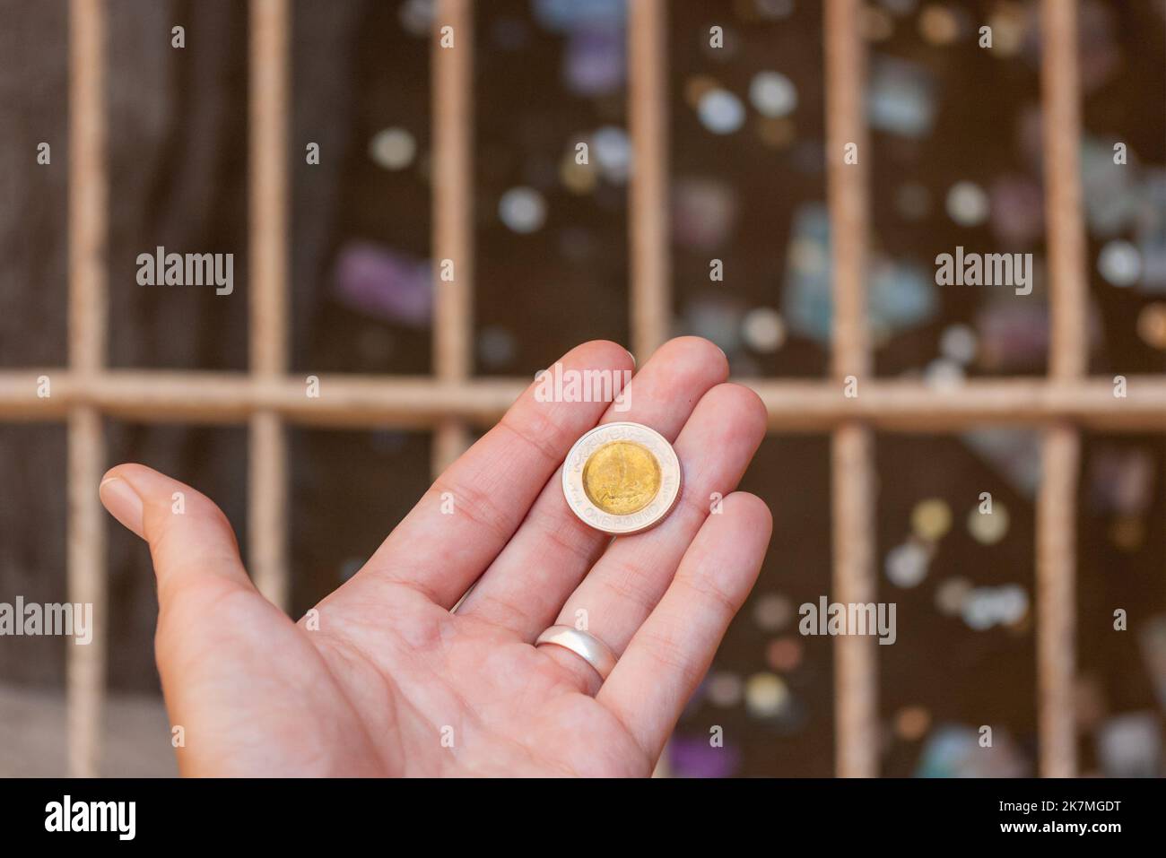 Pyramides Nocturnes Pyramide égyptienne Dans Le Désert De Sable La Nuit